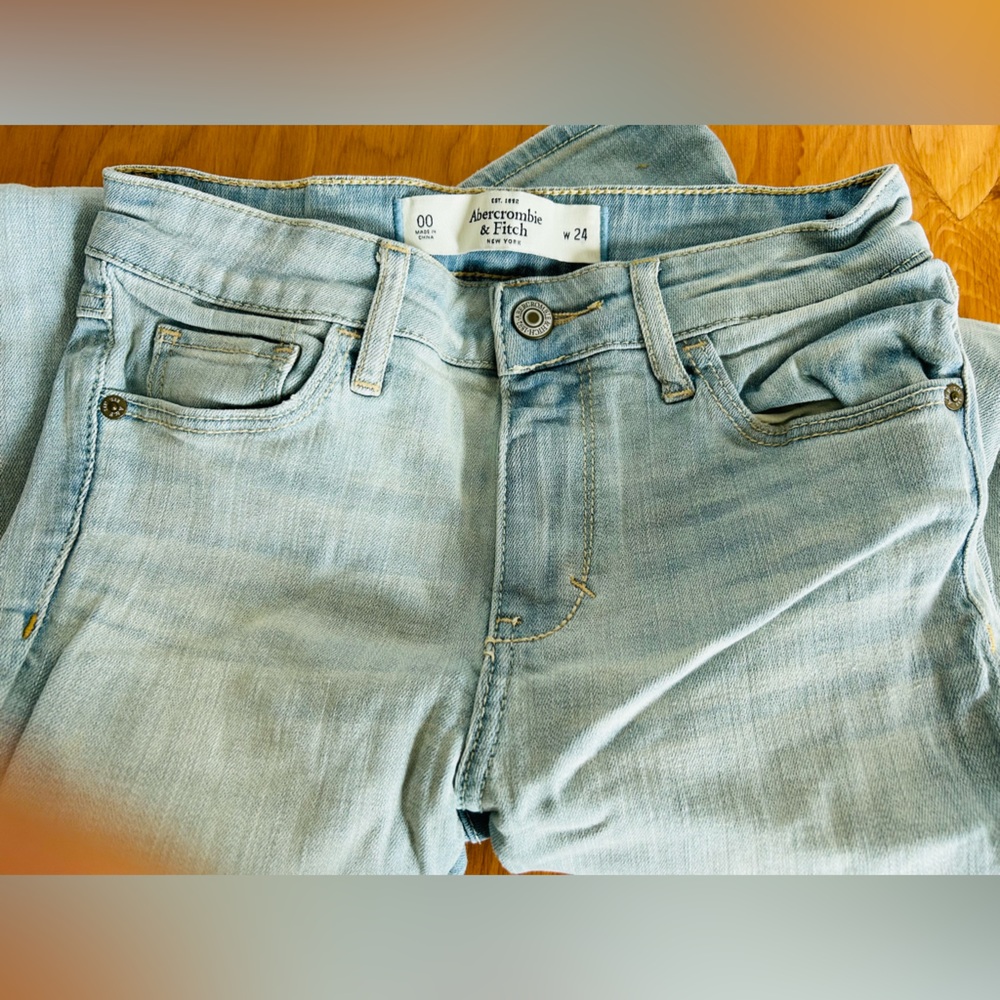 Abercrombie & Fitch faded denim jeans, skinny legs size 00, W24